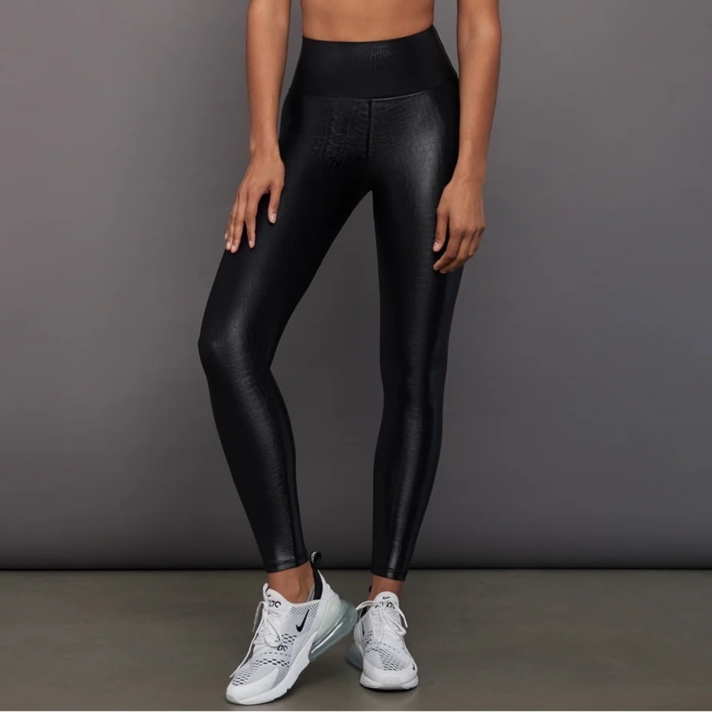Carbon38 High Rise 7/8 Legging in Faux Leather Croc Takara Shine Black Medium